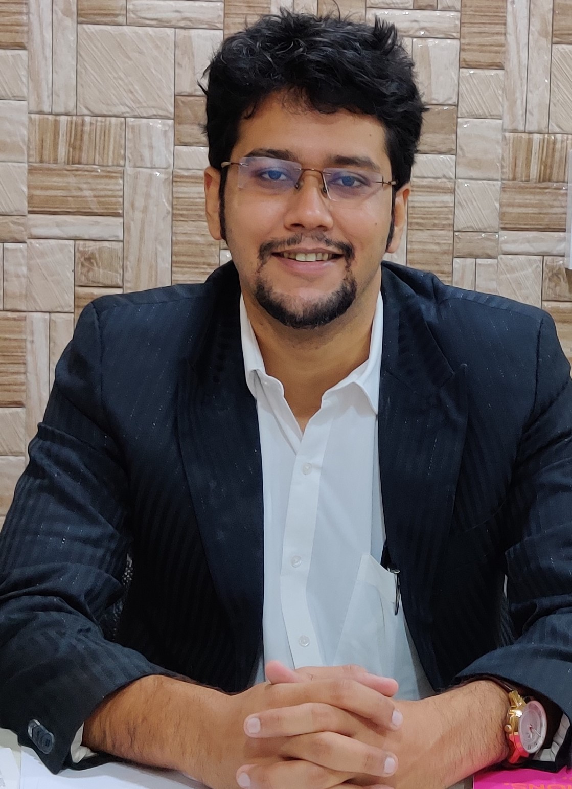 Dr. Pratik Narsikar